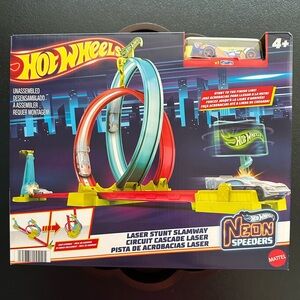 Hot Wheels ~ Laser Stunt Slamway Playset